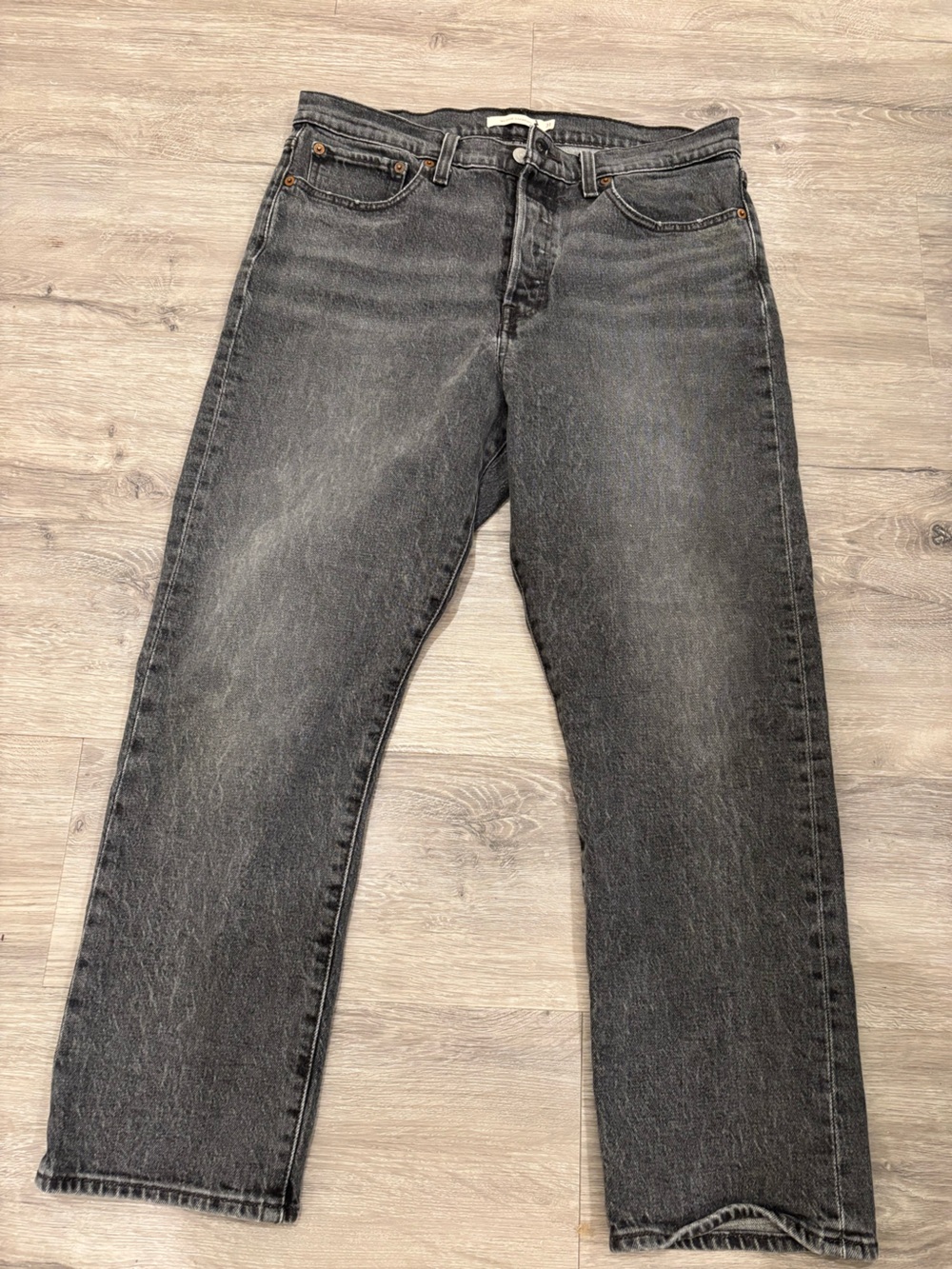 Women’s Levi Black Washed Wedgie Straight Jeans